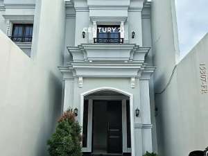 DiJual Rumah Baru Design American Classic Di Rawabelong lokasi di Palmerah, tersedia melalui melalui situs Olx