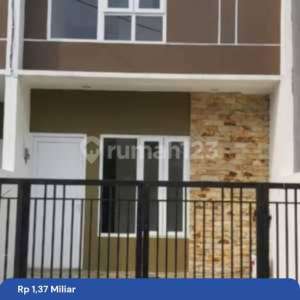 Dijual Rumah Baru Di Griya Residence Kelapa Gading , tersedia melalui melalui situs Rumah123