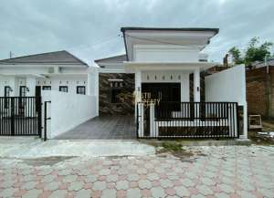 DIJUAL RUMAH CANTIK 800 JURAAN DI NGAGLIK SLEMAN DI AREA JAKAL KM 12 lokasi di ",
          price: `850000000`,
          currency: `IDR`
    };


    let pageData = {
        viewPhoneModalField: , tersedia melalui melalui situs Lamudi