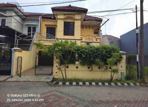 Dijual Rumah Dharmahusada Mas Surabaya lokasi di ",
          price: `2600000000`,
          currency: `IDR`
    };


    let pageData = {
        viewPhoneModalField: , tersedia melalui melalui situs Lamudi