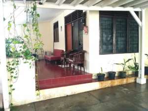 Dijual rumah di Benhil, Jakarta Pusat lokasi di Tanah Abang, tersedia melalui melalui situs Olx