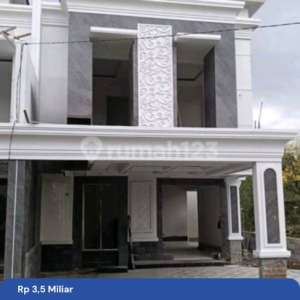 Dijual Rumah Di Perumahan Galaxy Bumi Permai Surabaya , tersedia melalui melalui situs Rumah123