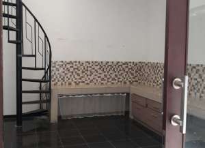 DIJUAL RUMAH DI SINGGASANA 2 LANTAI cibaduyut bandung FF lokasi di bojongloa-kidul, tersedia melalui melalui situs Lamudi