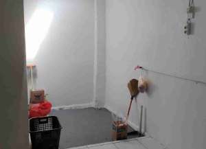 dijual rumah di Telaga Legok Tangerang sudah renovasi lokasi di ",
          price: `650000000`,
          currency: `IDR`
    };


    let pageData = {
        viewPhoneModalField: , tersedia melalui melalui situs Lamudi