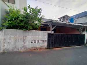 Dijual Rumah hitung Tanah di Kemanggisan Jakarta Barat lokasi di Palmerah, tersedia melalui melalui situs Olx