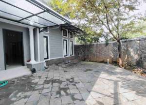 Dijual Rumah Hook Di Sapphire Sumampir Strategis Dekat Kawasan Kampus lokasi di ",
          price: `1250000000`,
          currency: `IDR`
    };


    let pageData = {
        viewPhoneModalField: , tersedia melalui melalui situs Lamudi