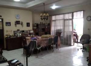 Dijual Rumah Hook Dibawah NJOP Dalam Komplek Loka Indah Warung Buncit Jakarta Selatan lokasi di kalibata, tersedia melalui melalui situs Lamudi