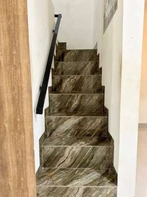 dijual rumah lantai 2 taman giri nusa dua lokasi di Nusa Dua, tersedia melalui melalui situs Olx