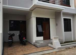 DIJUAL RUMAH LOKASI STRATEGIS DEKAT Transmart Maguwo Hotel Orchid lokasi di depok-2, tersedia melalui melalui situs Lamudi