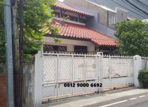 Dijual Rumah Luas di Petojo Selatan Cideng Gambir Jakarta Pusat lokasi di ",
          price: `7800000000`,
          currency: `IDR`
    };


    let pageData = {
        viewPhoneModalField: , tersedia melalui melalui situs Lamudi