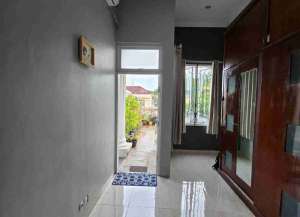 Dijual rumah luas mewah dekat pintu tol di legenda wisata lokasi di ",
          price: `3200000000`,
          currency: `IDR`
    };


    let pageData = {
        viewPhoneModalField: , tersedia melalui melalui situs Lamudi