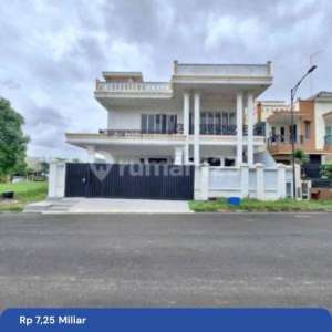 DIJUAL RUMAH MEWAH CENTRAL BOULEVARD, SUKAJADI , tersedia melalui melalui situs Rumah123
