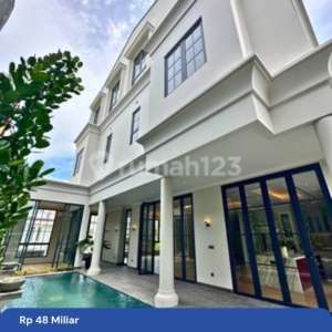 Dijual rumah mewah dalam Gated community Kebayoran Baru Jakarta Selatan , tersedia melalui melalui situs Rumah123