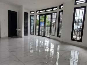 Dijual Rumah Mewah di Perumahan Green Andara Residence, Jl. Andara RayaDepok lokasi di Cinere, tersedia melalui melalui situs Olx