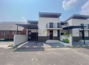 DIJUAL RUMAH MODERN MEZZANINE DI GODEAN DALAM PERUMAHAN MEWAH DEKAT UNISADIJUAL RUMAH MODERN MEZZANINE DI GODEAN DALAM PERUMAHAN MEWAH DEKAT UNISA lokasi di godean, tersedia melalui melalui situs Lamudi