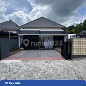 Dijual Rumah Murah Dekat Kampus Uii Lokasi Strategis , tersedia melalui melalui situs Rumah123