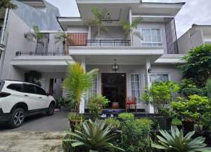 DIJUAL Rumah Murah Di Sentul City CLUSTERDepan kws Argenia NEGO lokasi di ",
          price: `3000000000`,
          currency: `IDR`
    };


    let pageData = {
        viewPhoneModalField: , tersedia melalui melalui situs Lamudi