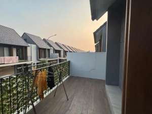 Dijual rumah murah siap Huni 2lantaiettic Room Di wisteria Cakung Jakarta Timur lokasi di Cakung, tersedia melalui melalui situs Olx