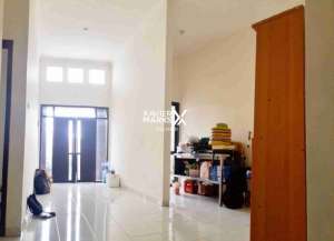Dijual Rumah Siap Huni Di Bantaran Cengger Ayam Malang lokasi di ",
          price: `950000000`,
          currency: `IDR`
    };


    let pageData = {
        viewPhoneModalField: , tersedia melalui melalui situs Lamudi