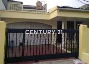 Dijual Rumah Tua Dalam Komplek Perumahan Elit Mampang lokasi di mampang-prapatan, tersedia melalui melalui situs Lamudi