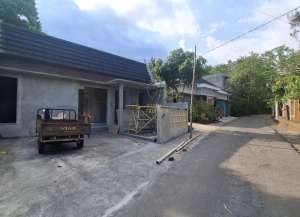 DIJUAL UNIT MURAH 500 JUTAAN DI NGAGLIK SLEMAN DEKAT KAMPUS UII lokasi di ",
          price: `575000000`,
          currency: `IDR`
    };


    let pageData = {
        viewPhoneModalField: , tersedia melalui melalui situs Lamudi