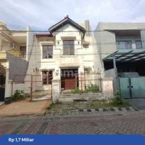 Dijual Via Lelang Rumah Lokasi Dharmahusada Mas Surabaya , tersedia melalui melalui situs Rumah123