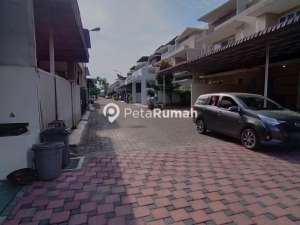 DIJUAL VILLA JALAN KARYA WISATA KOMPLEK J CITY CLUSTER J CROWNDAERAH JOHOR INDRA JAYAJUNIADI lokasi di Medan Johor, tersedia melalui melalui situs Olx