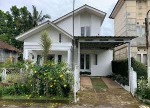 DIJUAL VILLA MURAH KOLAM RENANG CIATER LEMBANG SUBANG lokasi di lembang-2, tersedia melalui melalui situs Lamudi