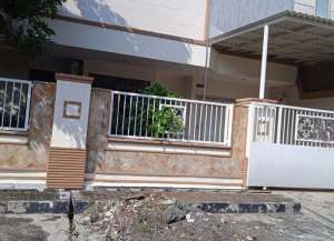 DijualDisewakan Rumah Dharmahusada Indah Tengah III, dekat Kertajaya, Mulyosari, Mulyorejo, UNAIR, Surabaya Timur lokasi di pacarkembang, tersedia melalui melalui situs Lamudi