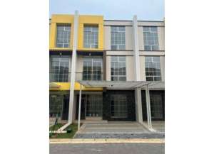 Disewa Murah Rumah Pik 2 Ukuran 6x10 Kosongan 3 Lantai Siap Huni lokasi di kapuk-muara, tersedia melalui melalui situs Lamudi