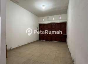 DISEWA TOWNHOUSE JALAN KARYA GANG AMBARSARI - MEDAN BARAT lokasi di medan-barat, tersedia melalui melalui situs Lamudi