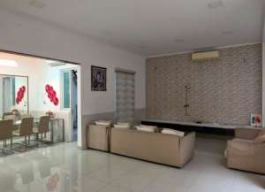 DISEWAKAN CLUSTER SAN LORENZO - GADING SERPONG lokasi di ",
          price: `130000000`,
          currency: `IDR`
    };


    let pageData = {
        viewPhoneModalField: , tersedia melalui melalui situs Lamudi