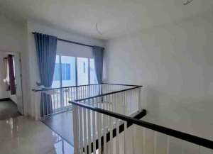 Disewakan Rumah 2 Lt Semi Furnish The Riviera Metland Puri lokasi di cipondoh, tersedia melalui melalui situs Lamudi