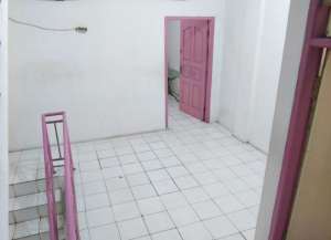 Disewakan Rumah di Jelambar Barat Luas Tanah 50 m2 Dengan 3 Lantai Kondisi Rapih Bersih Siap Huni lokasi di grogol-petamburan, tersedia melalui melalui situs Lamudi