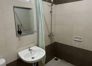 Disewakan Rumah di kawasan iLLago Gading Serpong dekat UMNSekolah St. John lokasi di curug-sangereng, tersedia melalui melalui situs Lamudi