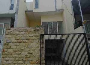 Disewakan Rumah Semolowaru 3 lantai, surabaya timur lokasi di ",
          price: `45000000`,
          currency: `IDR`
    };


    let pageData = {
        viewPhoneModalField: , tersedia melalui melalui situs Lamudi