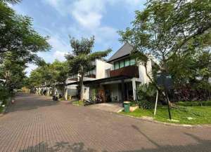 disewakan rumah serenia hills lokasi di cilandak, tersedia melalui melalui situs Lamudi