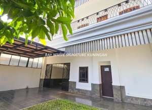 Disewakan Rumah Siap Huni Di Menteng Jakarta Pusat lokasi di cikini, tersedia melalui melalui situs Lamudi