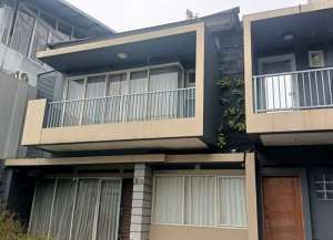 DISEWAKAN RUMAH SIAP HUNI LOKASI FAVORIT LINGKUNGAN ASRI DAGO PAKAR BANDUNG lokasi di coblong, tersedia melalui melalui situs Lamudi