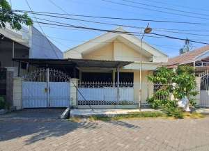 Disewakan Rumah Sutorejo, Surabaya. Dekat UNAIR dan ITS. lokasi di kalisari, tersedia melalui melalui situs Lamudi