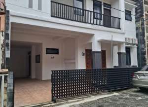 Disewakan Rumah Tinggal 2 lantai dalam Perum Taman Kuantan Mlati Sleman lokasi di mlati, tersedia melalui melalui situs Lamudi