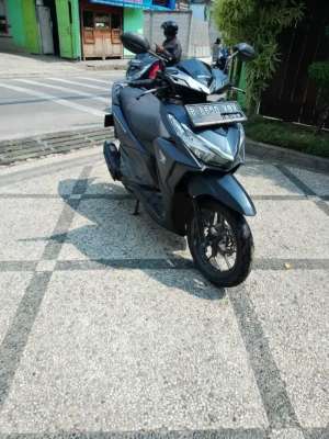 Jual bekas DP 1JT Honda Vario 150 Old 2017,lokasi di Pondok Aren