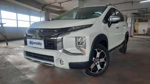 Jual bekas DP Rendah 11JT Mitsubishi Xpander 1.5 Cross Bensin-AT 2020 Putih,lokasi di 