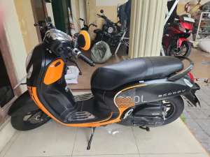 Jual bekas Dp500rb Scoopy 2022 abu orange gbm,lokasi di Banguntapan