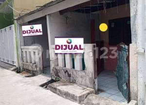 Eks Kontrakan 2 Pintu, Rumah Kayuringin Jaya Butuh Renovasi di Bekasi Selatan l105xs lokasi di ",
          price: `650000000`,
          currency: `IDR`
    };


    let pageData = {
        viewPhoneModalField: , tersedia melalui melalui situs Lamudi