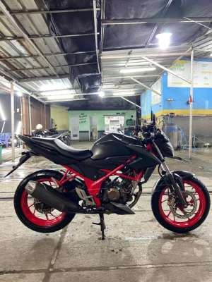Jual bekas FOR SALE Honda CB150R Streetfire Tahun 2017,lokasi di Duren Sawit