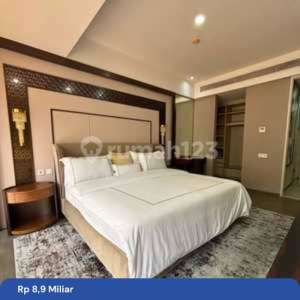 For Sale Luxurious 2-Bedroom Apartment 227 sqm with Private Pool Patio at Verde Residence, KuninganSemi-Furnished Elegance in South Jakarta. , tersedia melalui melalui situs Rumah123