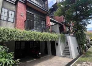 For SaleRent European Style Townhouse at Cipete lokasi di cilandak, tersedia melalui melalui situs Lamudi