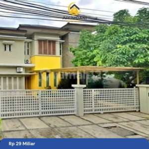 For Sale Rumah Bagus Area Elit Jl. Hang Jebat, Kebayoran Baru, Jakarta Selatan , tersedia melalui melalui situs Rumah123