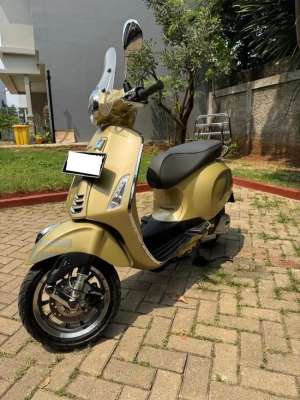 Jual bekas For Sale Vespa Primavera 75 Anniversary Perfect Condition,lokasi di Bekasi Barat